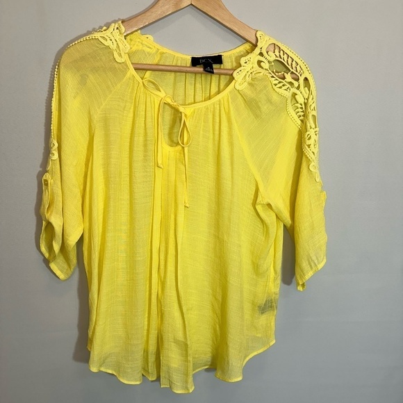 BCX Womens Blouse M  Embroidered Gauzy Tie Pleated Front Elbow Roll Tab Sleeve - Picture 15 of 15